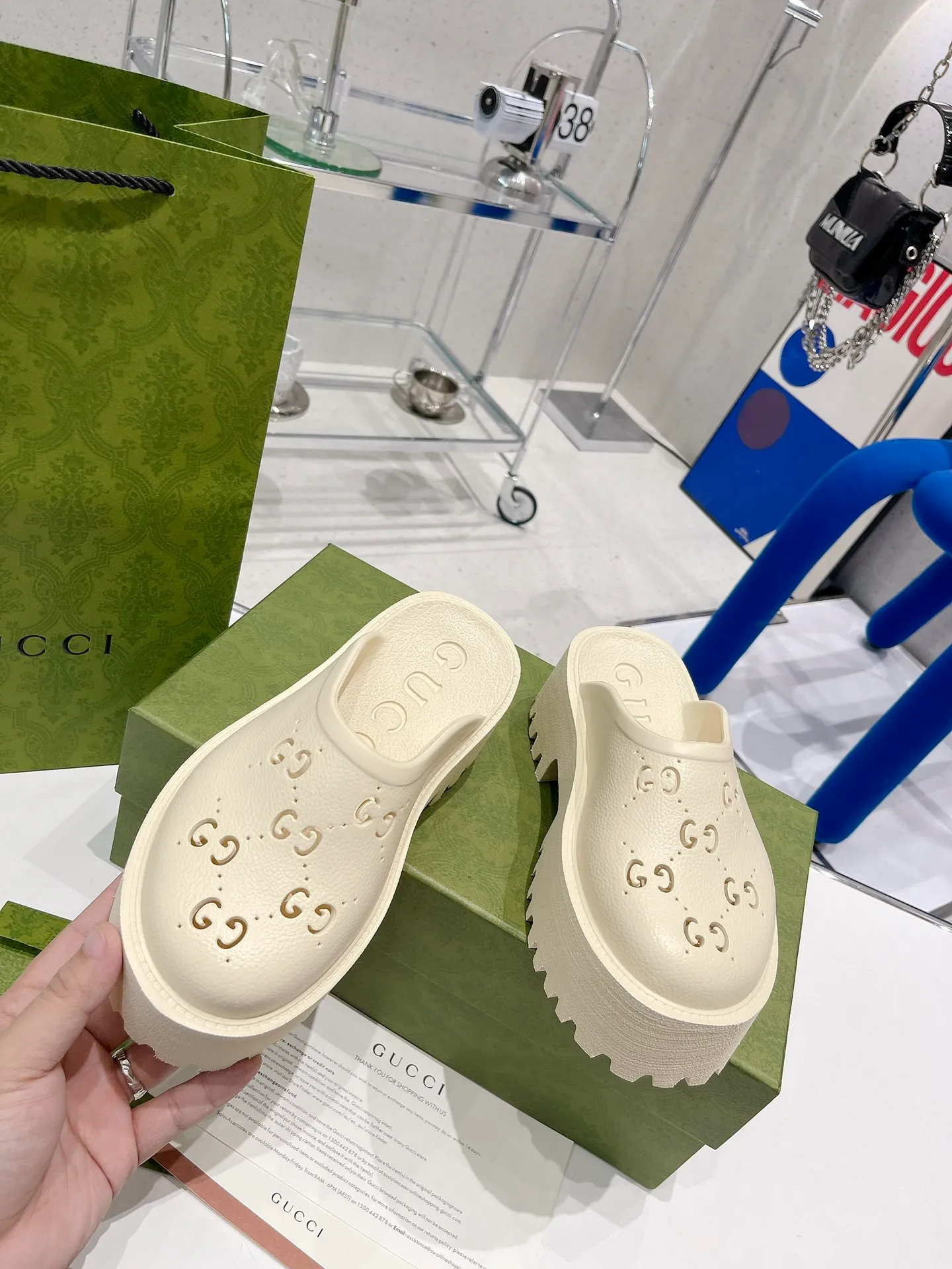 👟👟Ex-factory price 360👟👟 Women's Shoes Women's Clothing Women's Shoes Women's Clothing Women's Shoes Women's Clothing Women's Shoes Factory Women's Shoes Women's Clothes Women's Shoes Women's Clothing GUCCI Gucci 2023 Counter Early Spring Counter Highest Limited Counter New Gucci Punched and Carved Crocs Celebrity Blogger Outfits Xiaohongshu Recommendations Original Mold Purchasing Version Original Punched and Carved Water table: 5.0CM Size: 35-45#